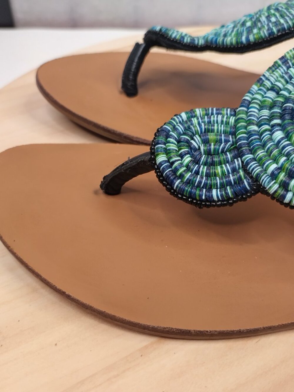 Sandals Blue & Green Beaded Leather Thong Strap Sandals Women US 9 - Picture 6 of 13